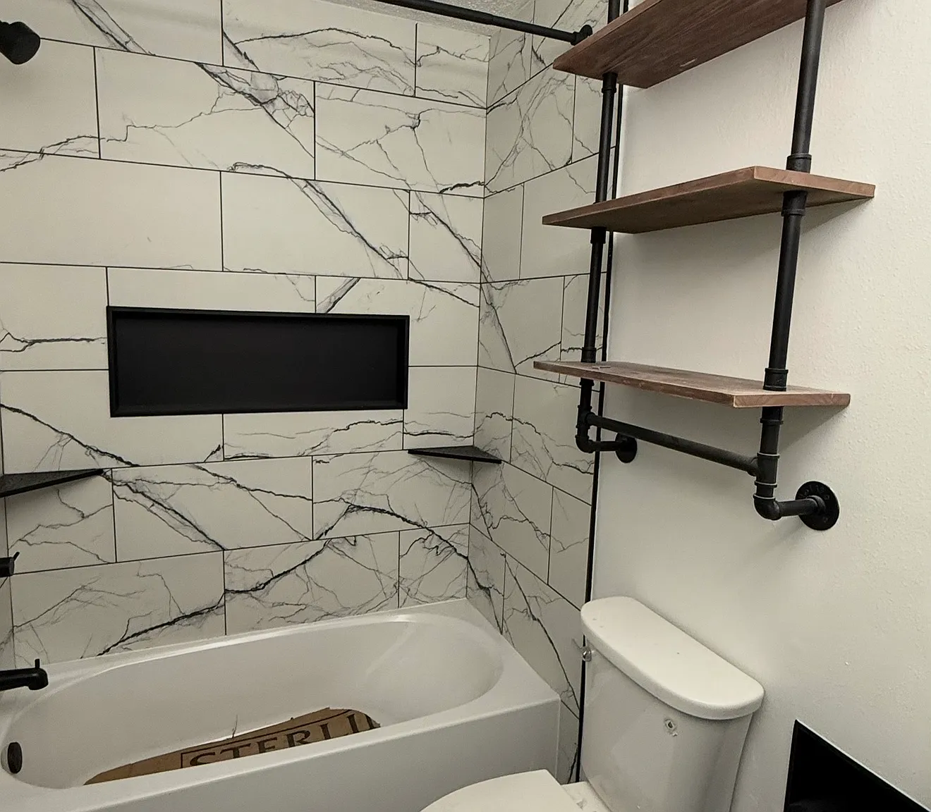 2 bed, $1,425 — Photo 2