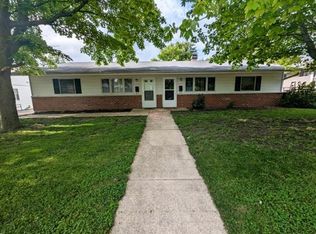 1735 Plum St, Aurora, IL 60506