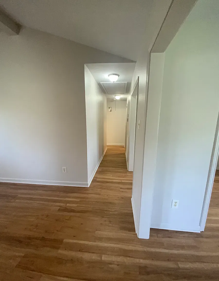 3 bed, 1566 sqft, $2,300 — Photo 4