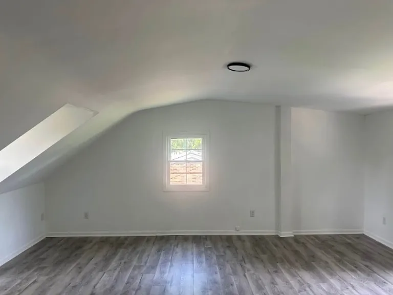 418 Harding St — Photo 3