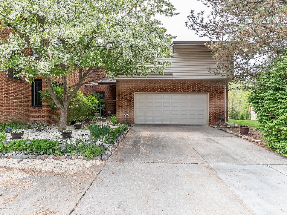 1st image of 2337 Coyote Creek Dr #18