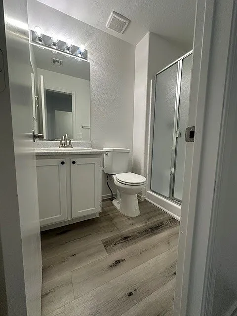 2 bed, 2.5 bath, 1020 sqft, $1,694 — Photo 2