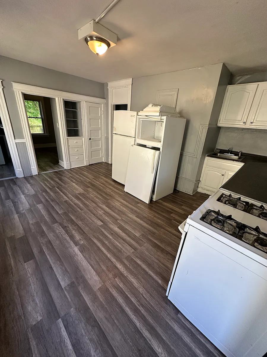 Building Photo - 49 Lawlor St #3S