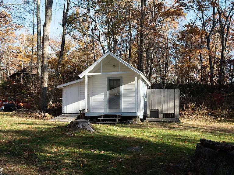 12 Park Road Ext — Photo 31