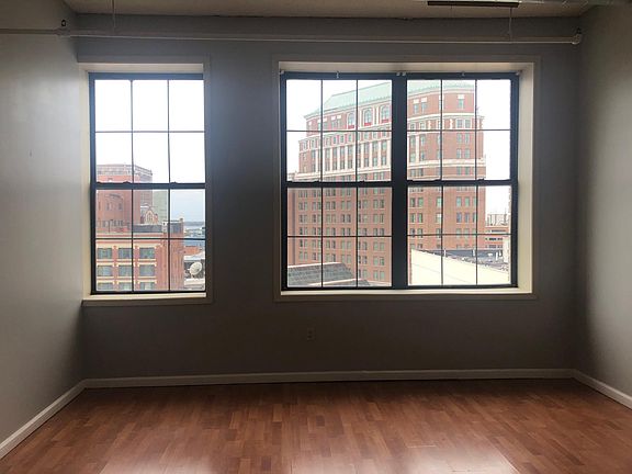 5th image of 499 Washington St #905