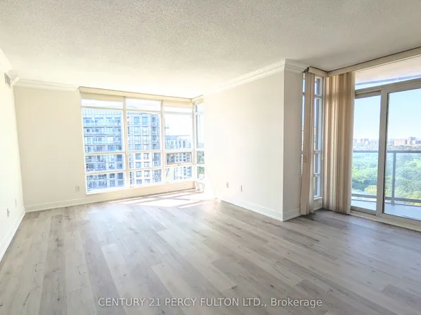 238 Bonis Ave #2322, Toronto, ON M1T 3W7