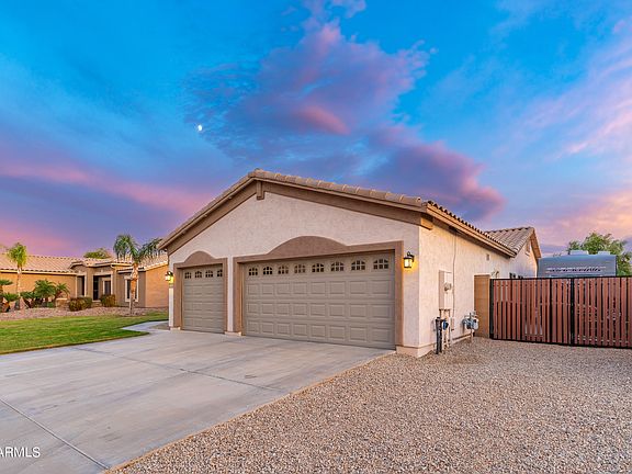 3rd image of 1063 E BARTLETT Way