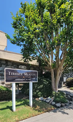 649 W Center St Photo 1