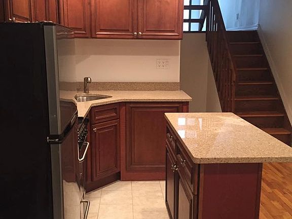 5th image of 431 E 86th St #3E