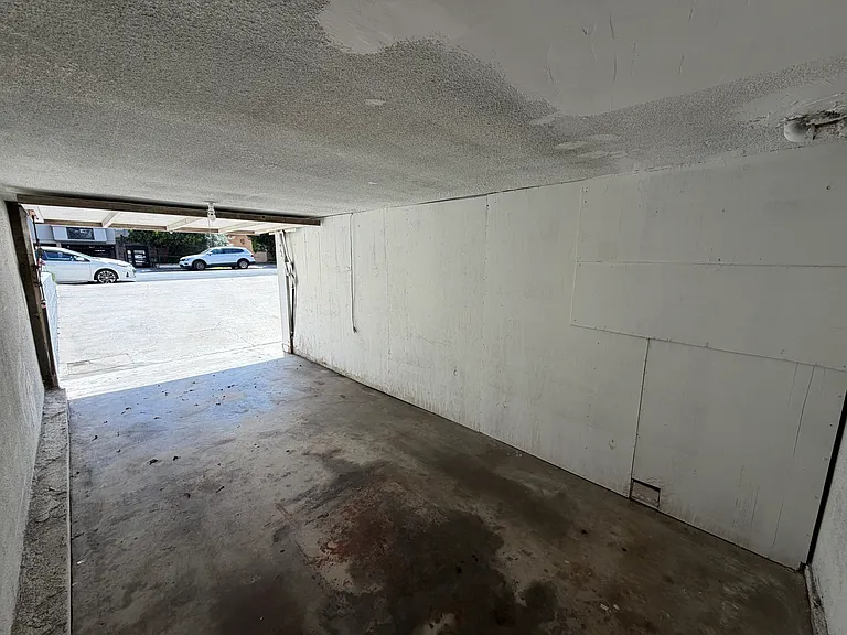 1942 Pelham Ave #2 — Photo 25
