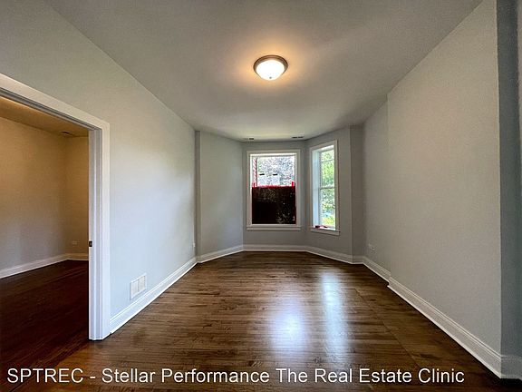 3rd image of 304 N Cuyler Ave #2
