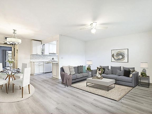 2nd image of 1038 Cambridge