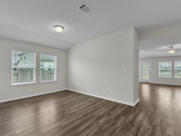 405 Grasslands Trl — Photo 18