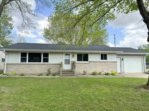 174 McKinley Ave, Clintonville, WI 54929