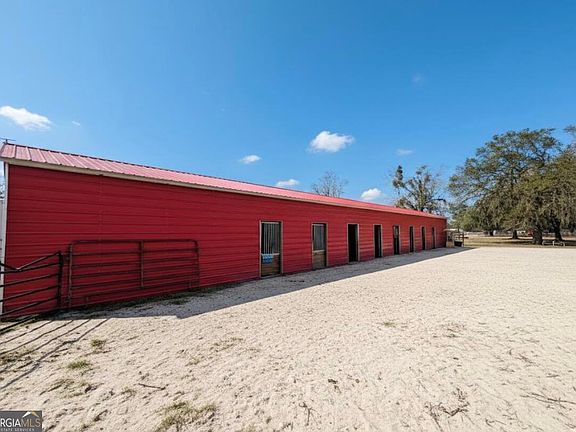 3rd image of 3932 Wilkerson Rd