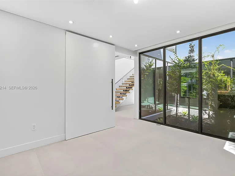 620 Solar Isle Dr — Photo 24