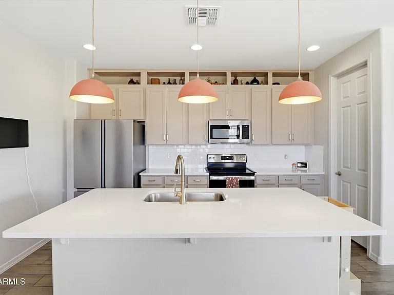 1467 E Torino Ct — Photo 4