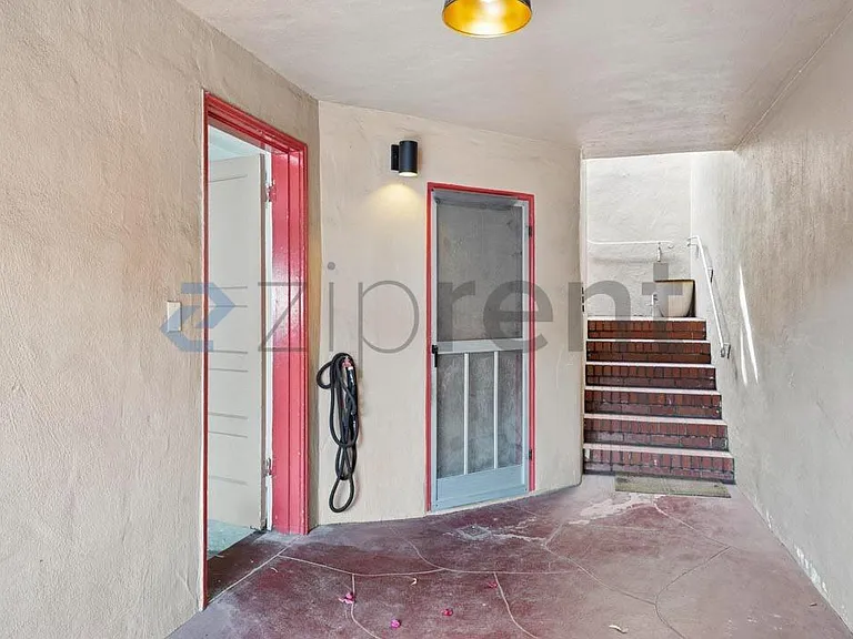 156 Ledyard St #D — Photo 4