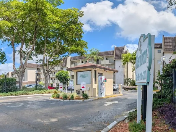 6080 NW 44th St APT 305, Lauderhill, FL 33319