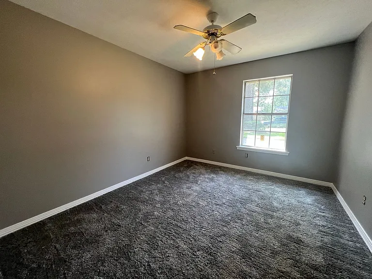 1140 Homewood Dr — Photo 11