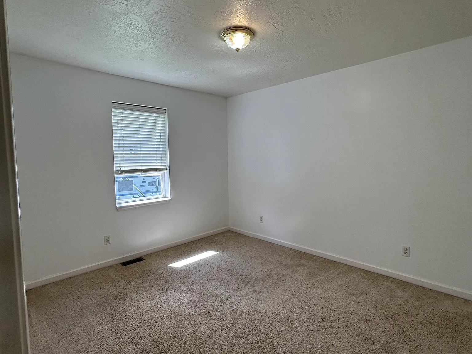 320 S. Ashley - 1 — Photo 3