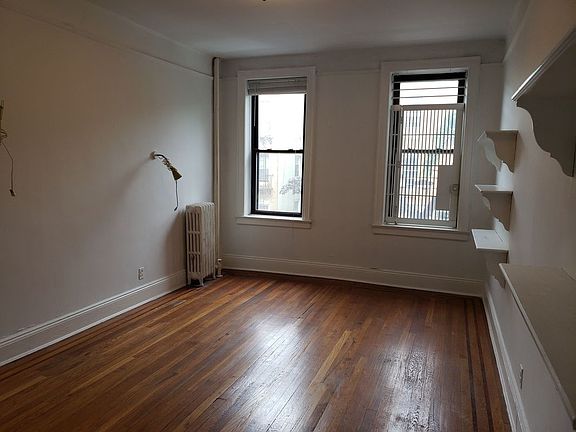 5th image of 32-23 43rd St #2