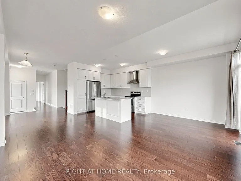 90 Laing Dr — Photo 13