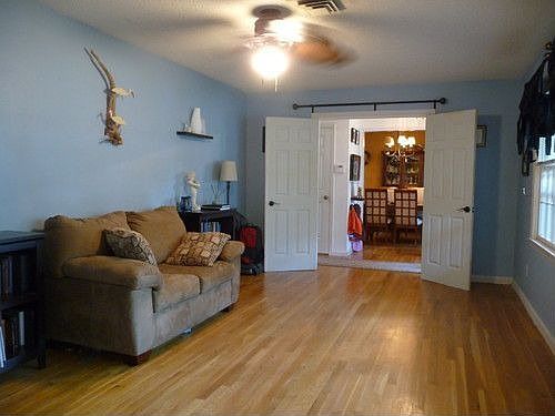 4th image of 500 Old Forge Cir