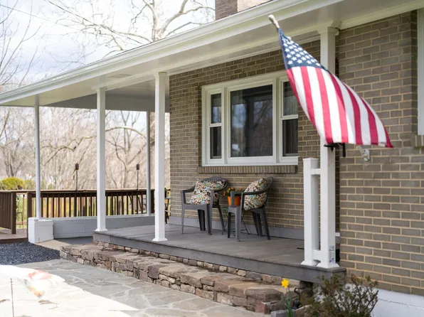 232 Whiskey Creek Rd, Churchville, VA 24421