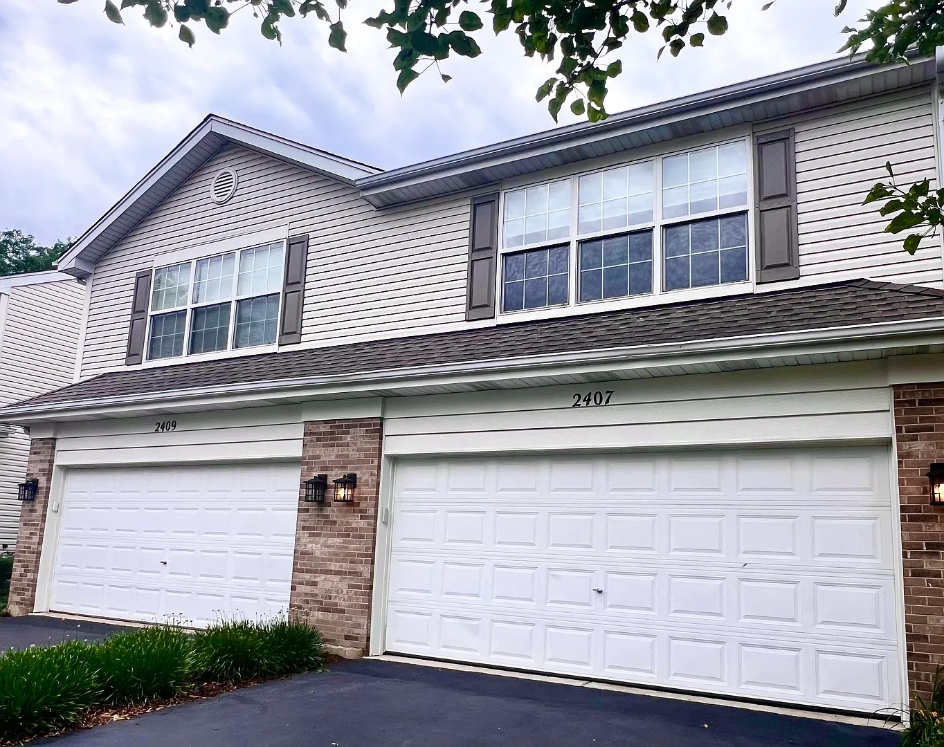 3 bed, 2.5 bath, 1668 sqft, $2,525 — Photo 2
