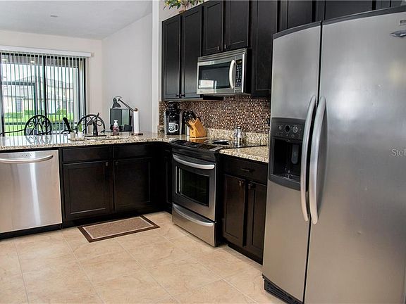 5th image of 2341 Seven Oaks Dr
