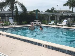 4 Derwent Blvd, Fort Myers, FL 33908