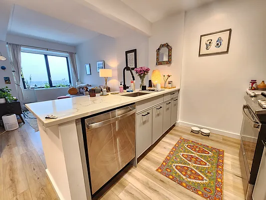 Rented by CENTURY 21 Full Service Realty | media 2