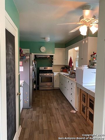 1st image of 2655 W Summit Ave