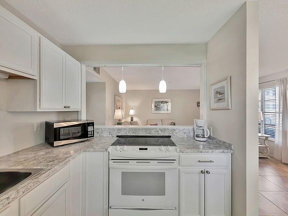 5th image of 2800 Indian River Blvd APT T5
