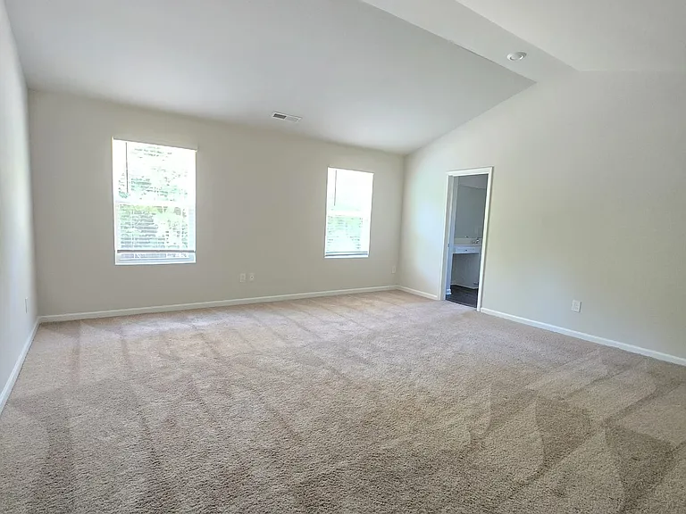4623 Hazelburn Dr — Photo 7