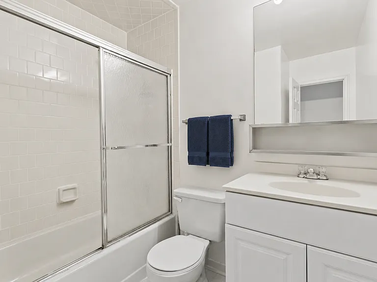 8809 38th Ave — Photo 13