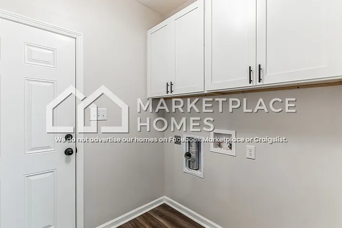 1612 College St SE — Photo 25