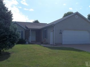 2016 Edgebrook Dr, Liscomb, IA 50158
