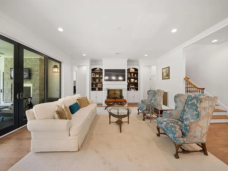 1110 Lone Star Dr — Photo 14