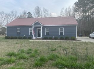 4707 Lakeview Rd, Elm City, NC 27822