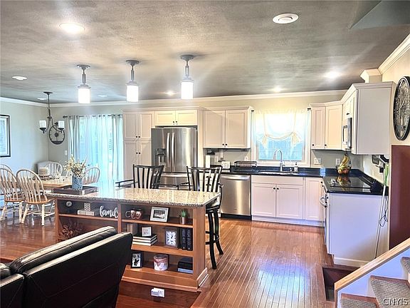 2nd image of 13 Hickory Park Rd