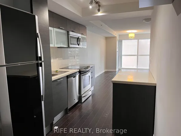 386 Yonge St, Toronto, ON