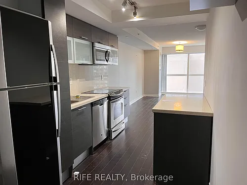 386 Yonge St Photo 1