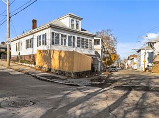 87 Terrace Ave, Providence, RI 02909