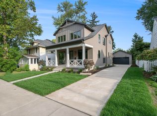 2433 Gilmour St, East Grand Rapids, MI