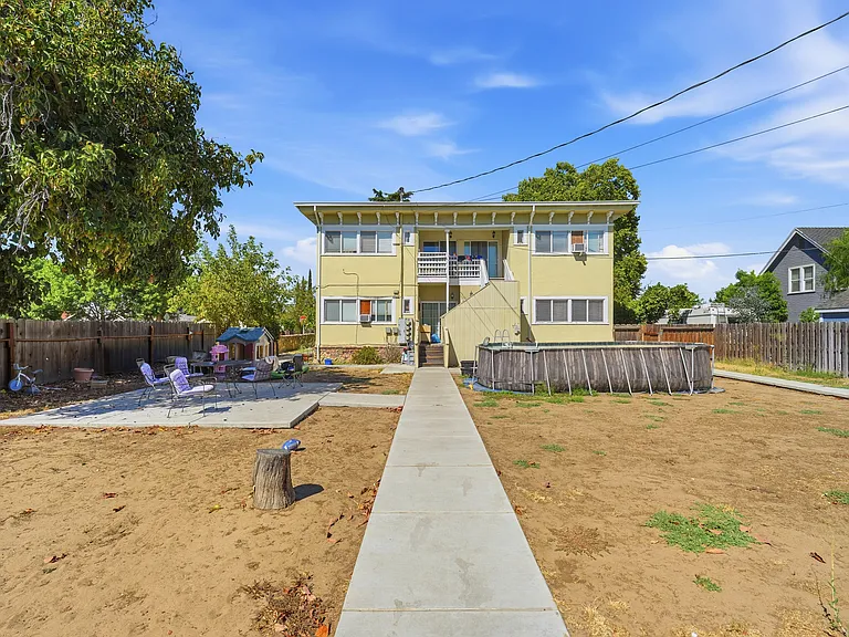 334 N Broadway Ave #334 — Photo 16
