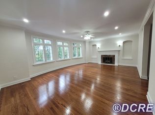7372 N Winchester Ave APT 2, Chicago, IL 60626
