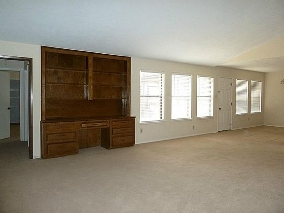 4th image of 2914 S Blue Meadow Cir