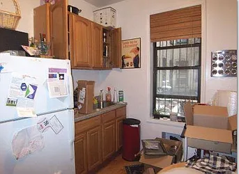 Rented by R New York